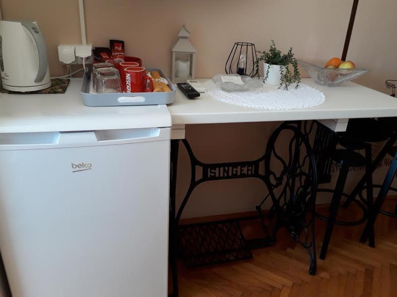 Hotel Rab-Centar Rab Town Zewnętrze zdjęcie