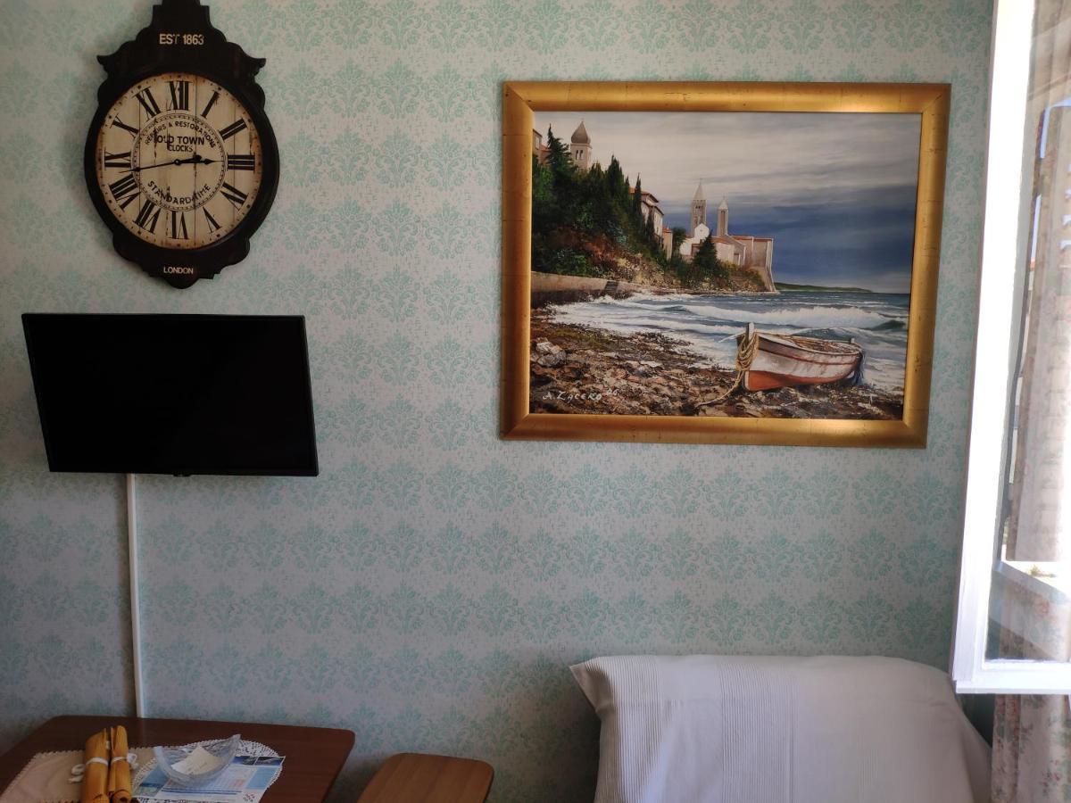 Hotel Rab-Centar Rab Town Zewnętrze zdjęcie