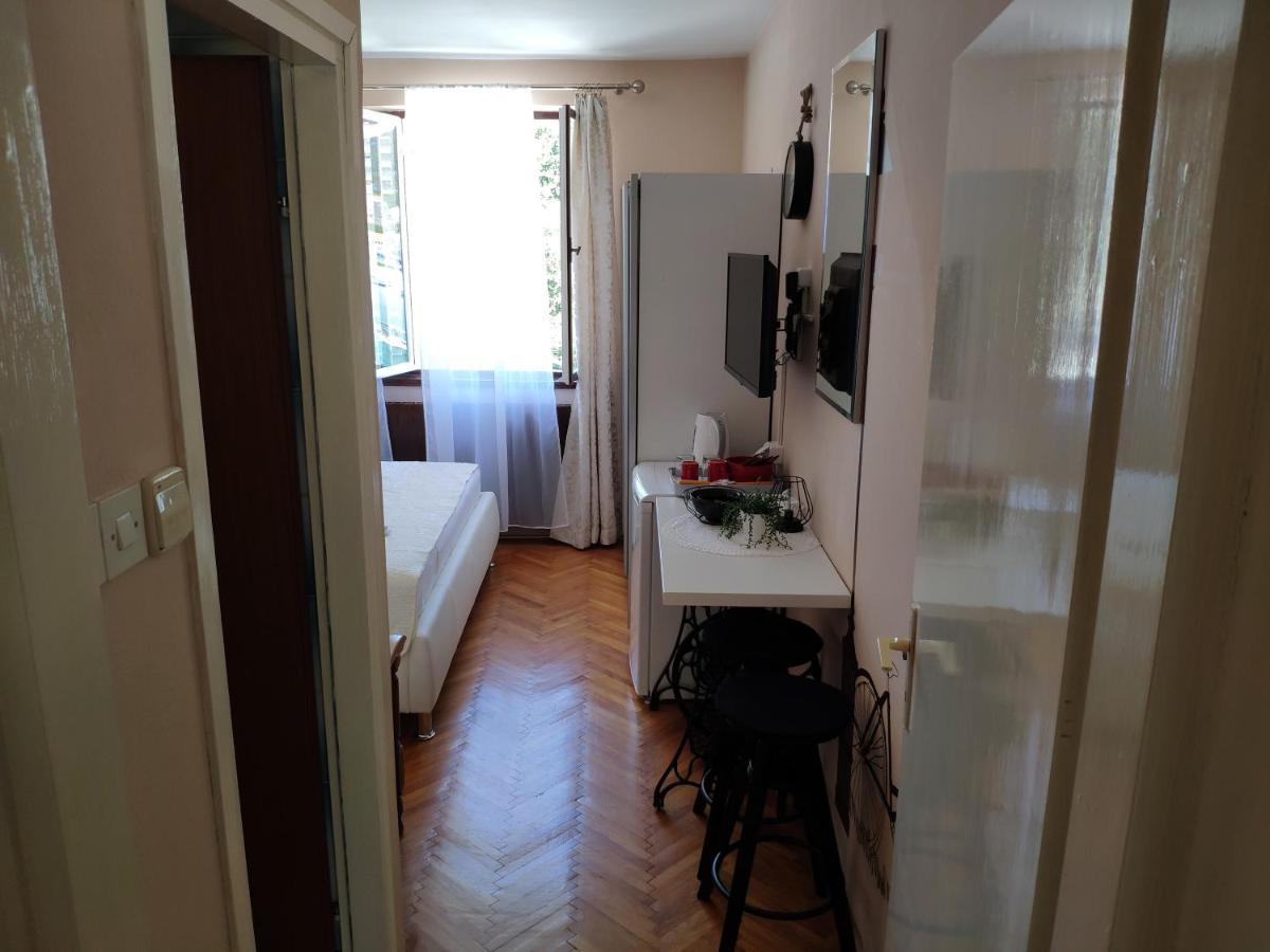Hotel Rab-Centar Rab Town Zewnętrze zdjęcie