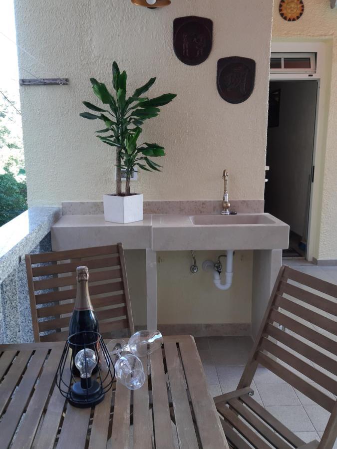 Hotel Rab-Centar Rab Town Zewnętrze zdjęcie