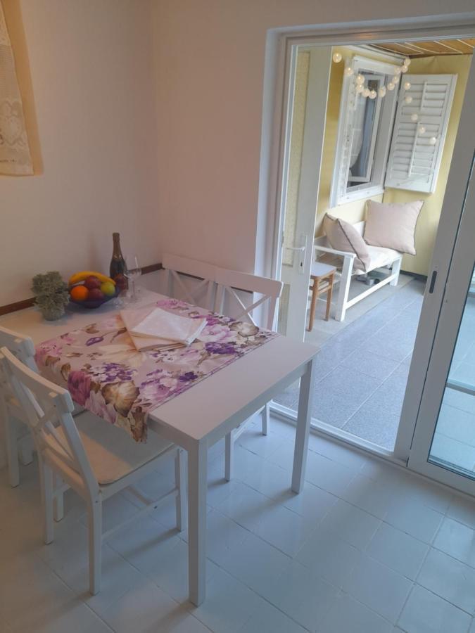 Hotel Rab-Centar Rab Town Zewnętrze zdjęcie