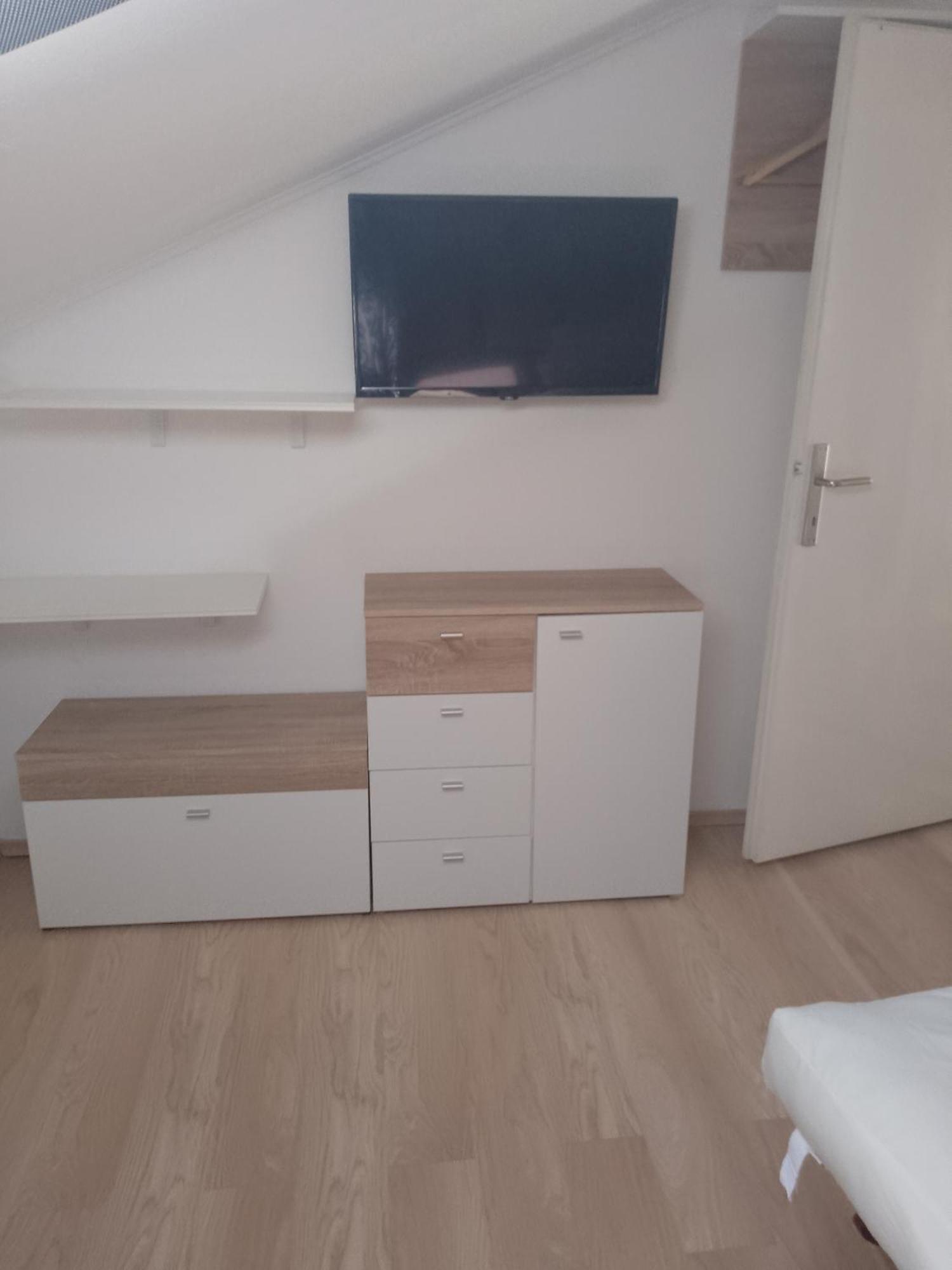Hotel Rab-Centar Rab Town Zewnętrze zdjęcie