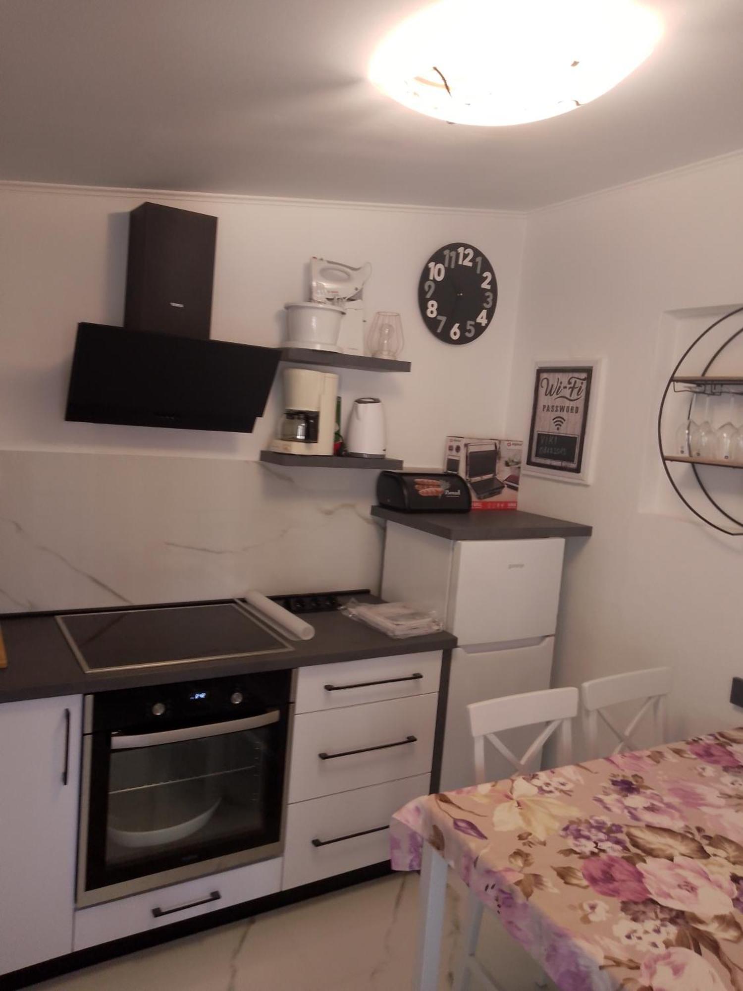 Hotel Rab-Centar Rab Town Zewnętrze zdjęcie